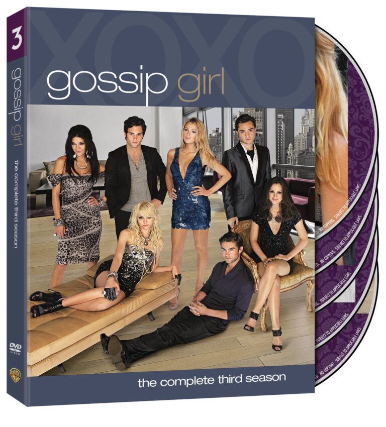 Gossip Girl season 3 DVD set